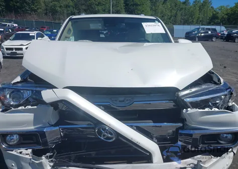 2020 Toyota 4Runner Sr5/Sr5 Premium/Venture/Limited/Night Shade/Trd Off Road/Trd Off Road Premium/Trd Pro z USA, uszkodzony, nr VIN JTEBU5JR2L5824060